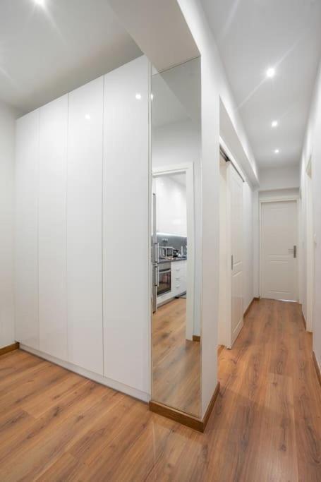 Modernised Athenian Apartment /W 2Br & 2Ba Bagian luar foto