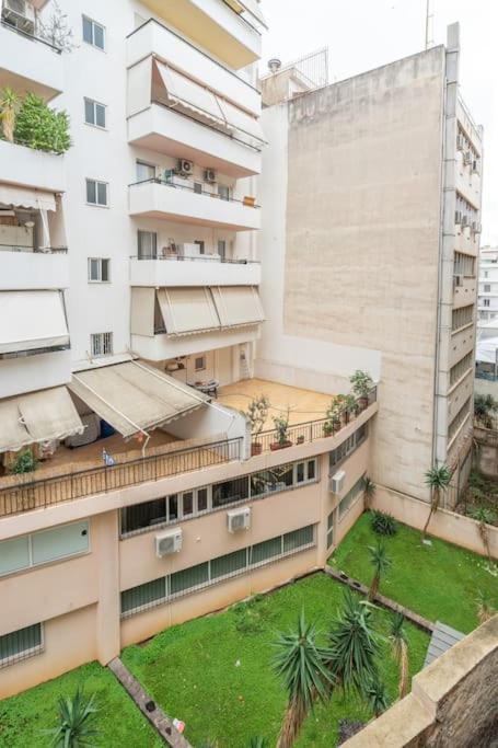 Modernised Athenian Apartment /W 2Br & 2Ba Bagian luar foto